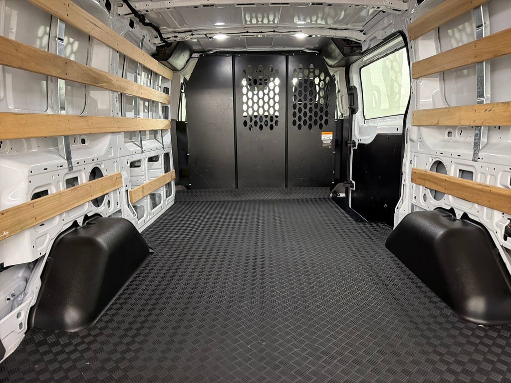 Certified 2025 Ford Transit 250 Low Roof w/ Exterior Upgrade Package RWD image 31