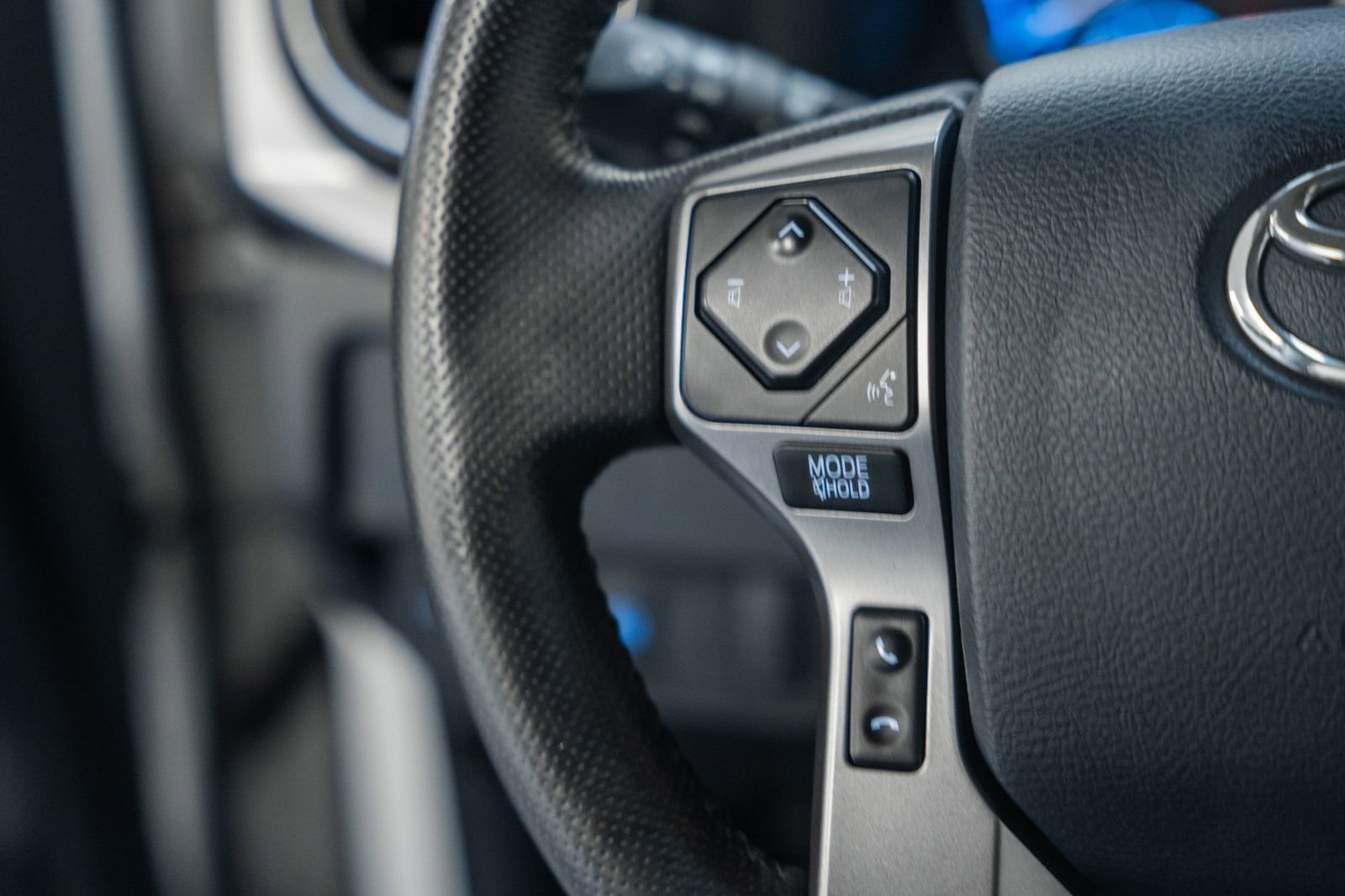 Used 2020 Toyota Tacoma SR5 image 30