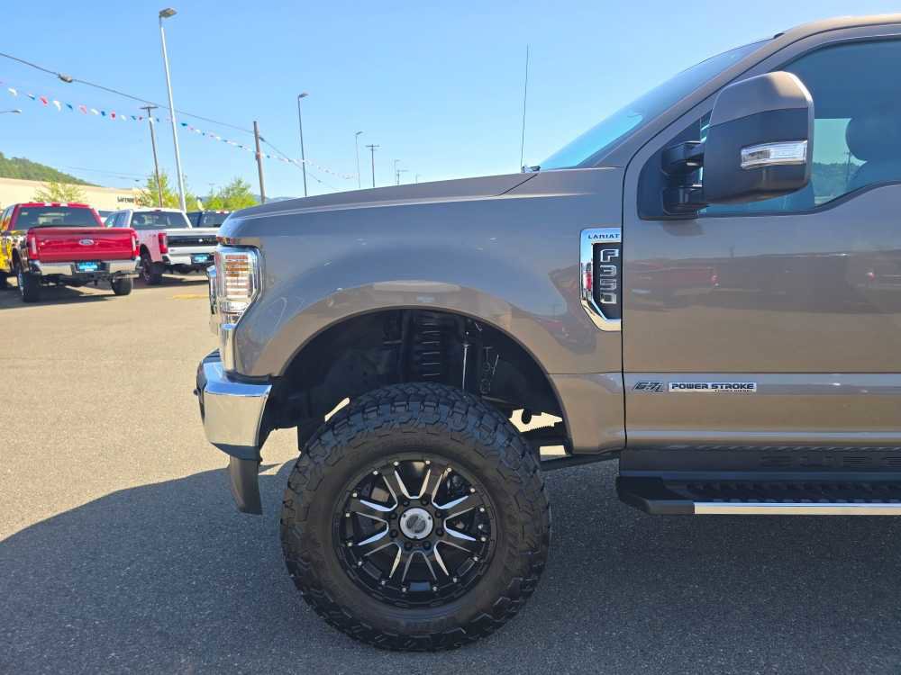 Certified 2020 Ford F350 Lariat w/ Lariat Ultimate Package AWD/4WD image 3