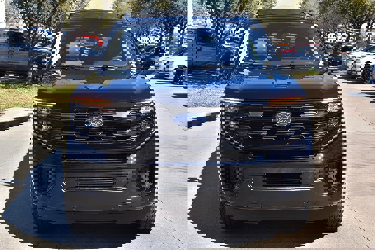 Certified 2025 Ford Expedition Max Active image 3