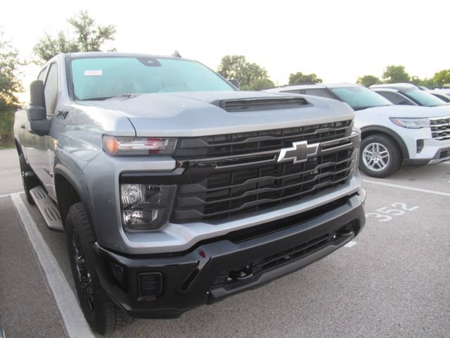 Used 2025 Chevrolet Silverado 2500 Custom w/ Custom Blackout Package