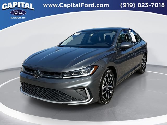 Used 2025 Volkswagen Jetta SE