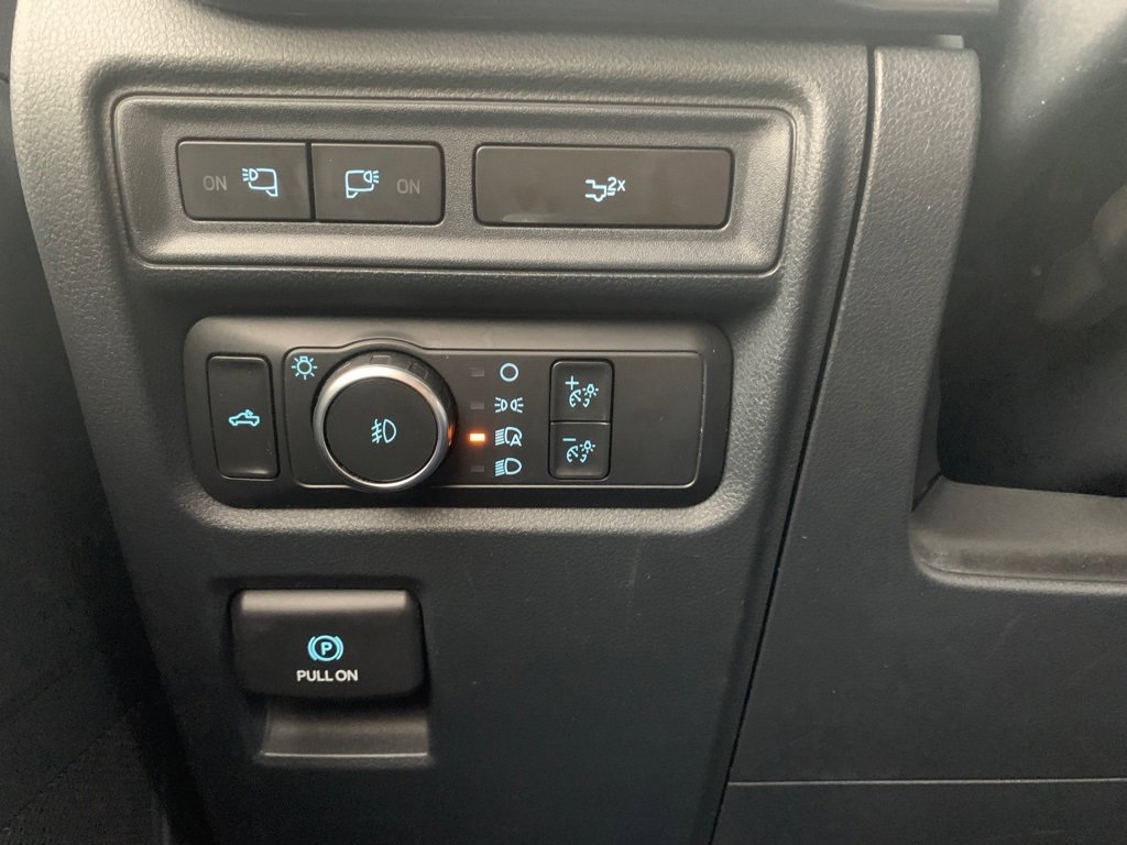 Certified 2022 Ford F150 XLT w/ Equipment Group 302A High image 11