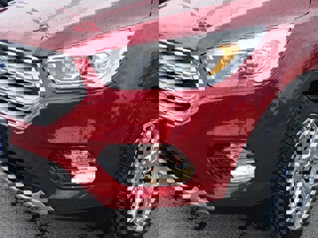 Certified 2018 Ford Escape Titanium w/ Ford Safe & Smart Package image 30