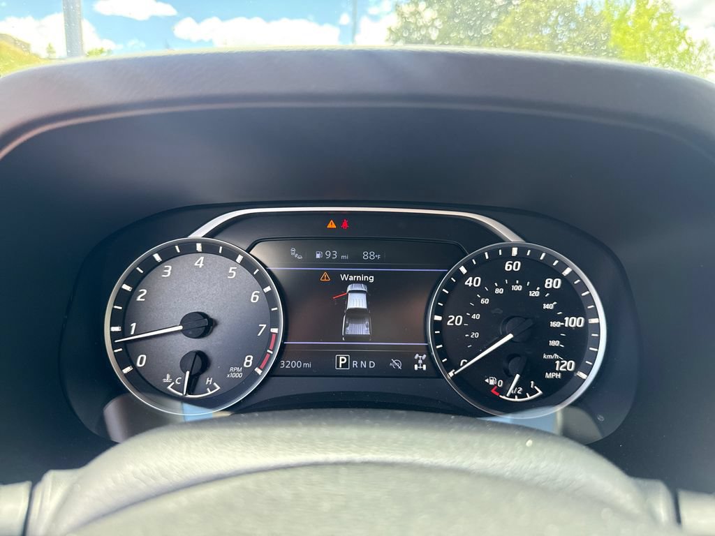 Used 2025 Nissan Frontier SV AWD/4WD image 15