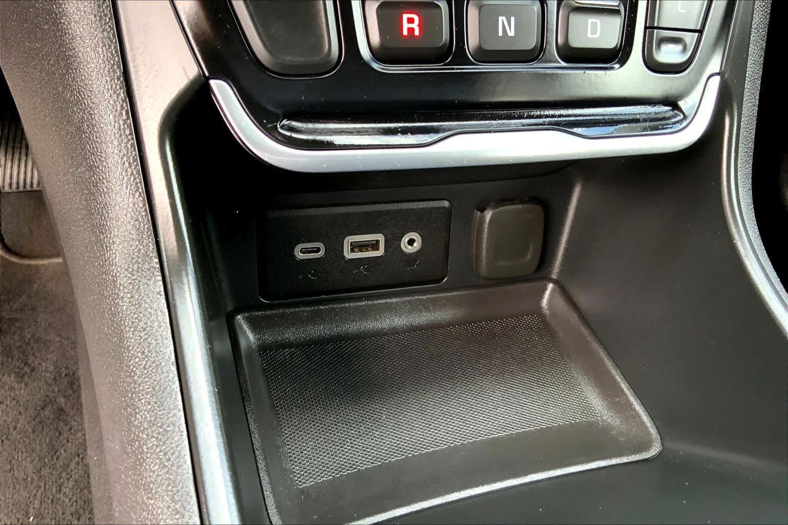Used 2021 GMC Terrain SLE w/ Driver Convenience Package FWD image 31