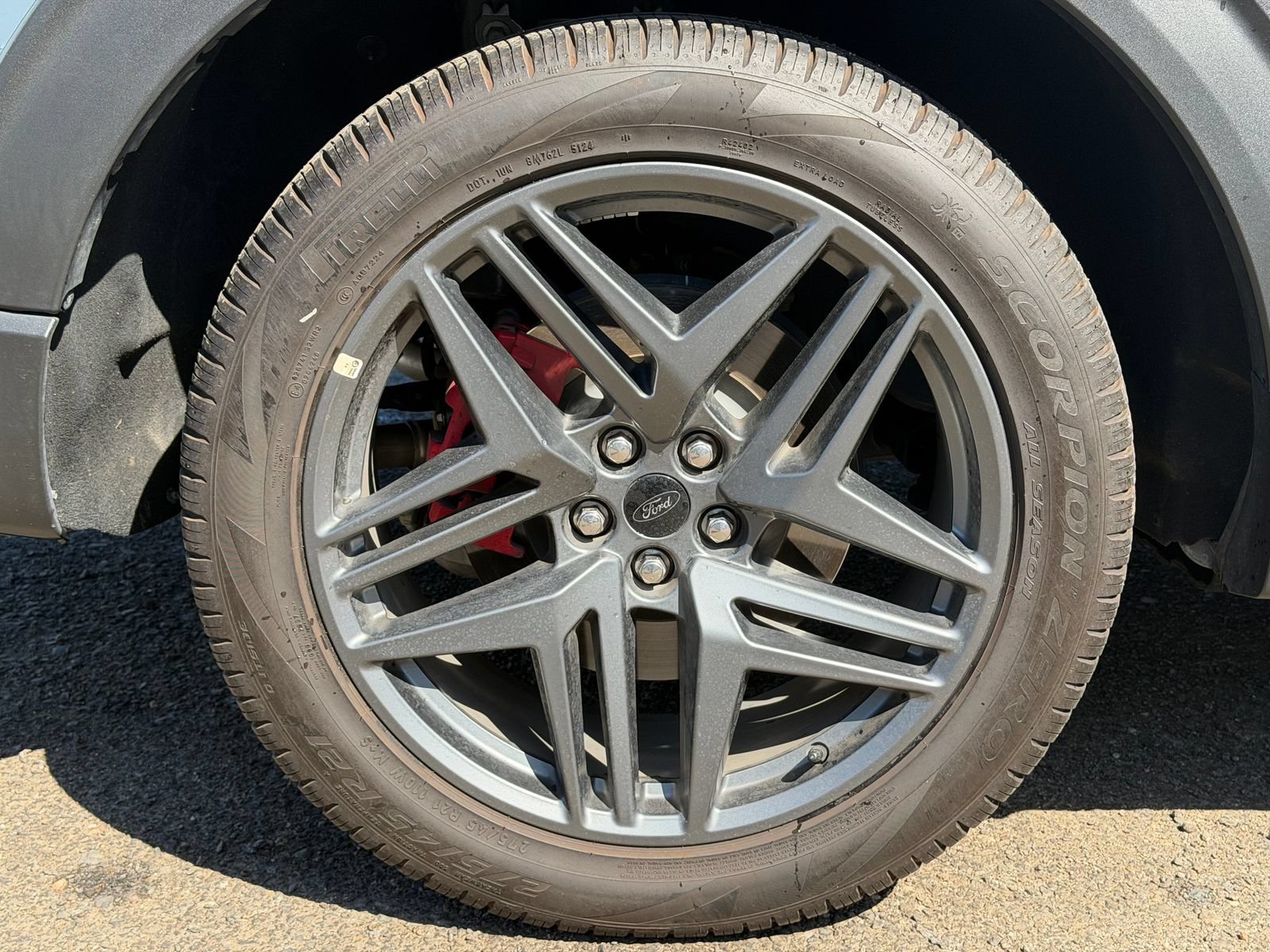 Certified 2025 Ford Explorer ST AWD/4WD image 13
