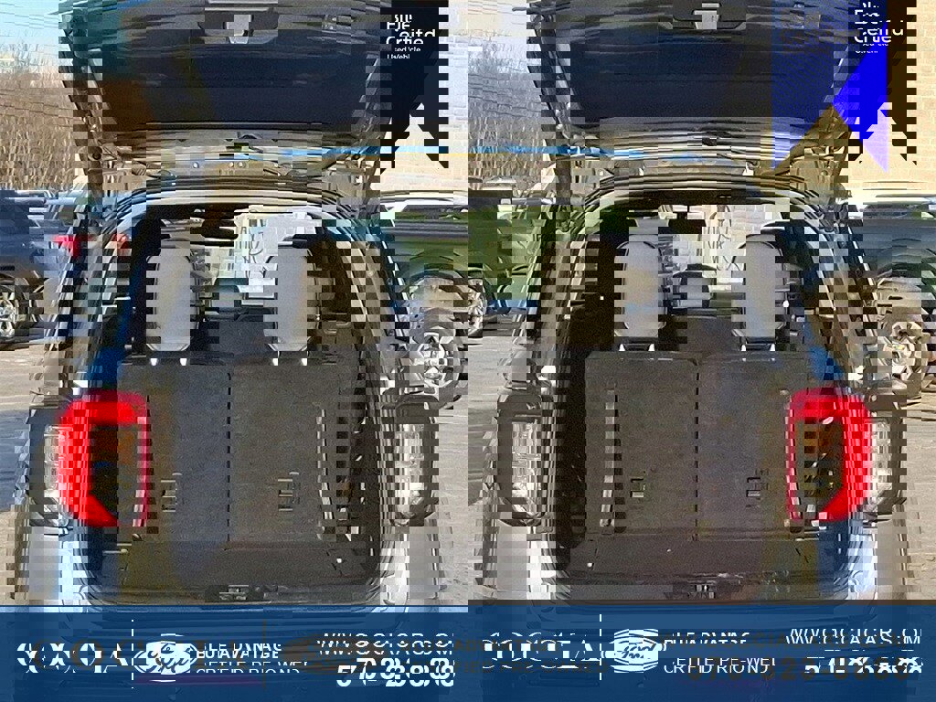 Certified 2022 Ford Explorer XLT w/ Equipment Group 202A image 28