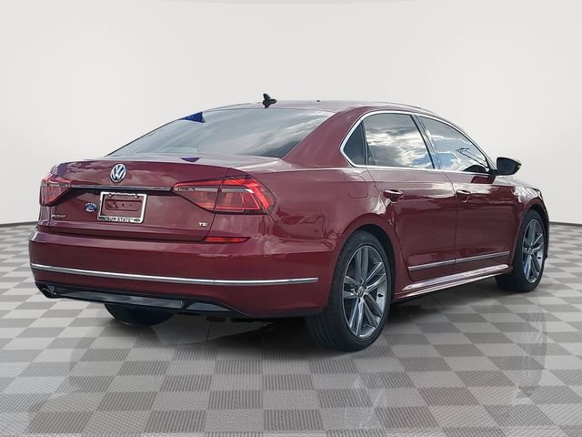 Used 2017 Volkswagen Passat 1.8T R-Line image 4