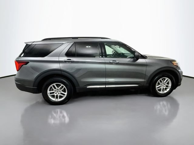 Certified 2025 Ford Explorer Active AWD/4WD image 8
