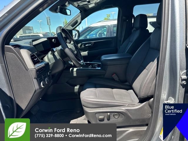 Used 2025 Chevrolet Suburban RST w/ Comfort Package AWD/4WD image 11