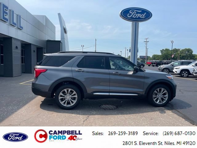 Certified 2023 Ford Explorer XLT w/ Equipment Group 202A AWD/4WD image 2