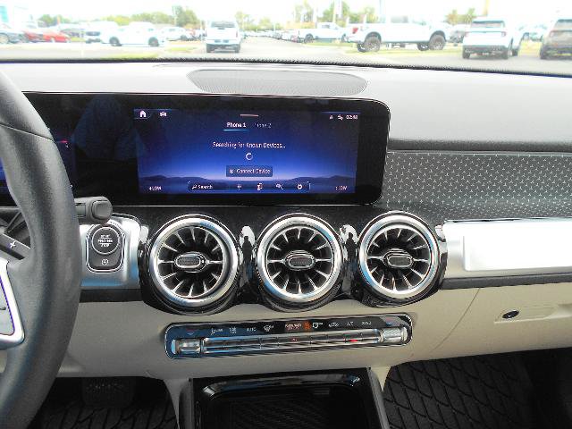 Used 2024 Mercedes-Benz GLB 250 4MATIC image 10