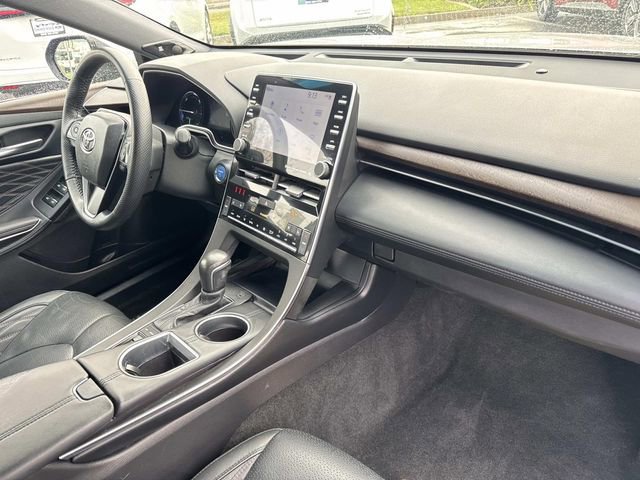 Used 2021 Toyota Avalon Limited image 34