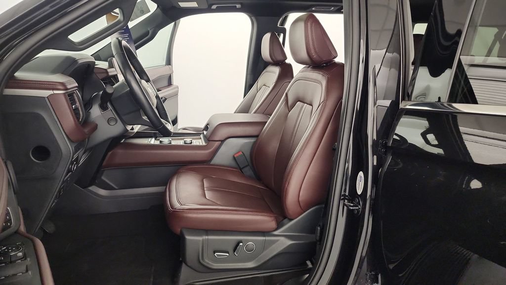 Certified 2024 Ford Expedition Max Limited AWD/4WD image 15