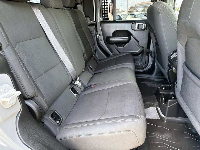 Used 2023 Jeep Gladiator Willys image 25