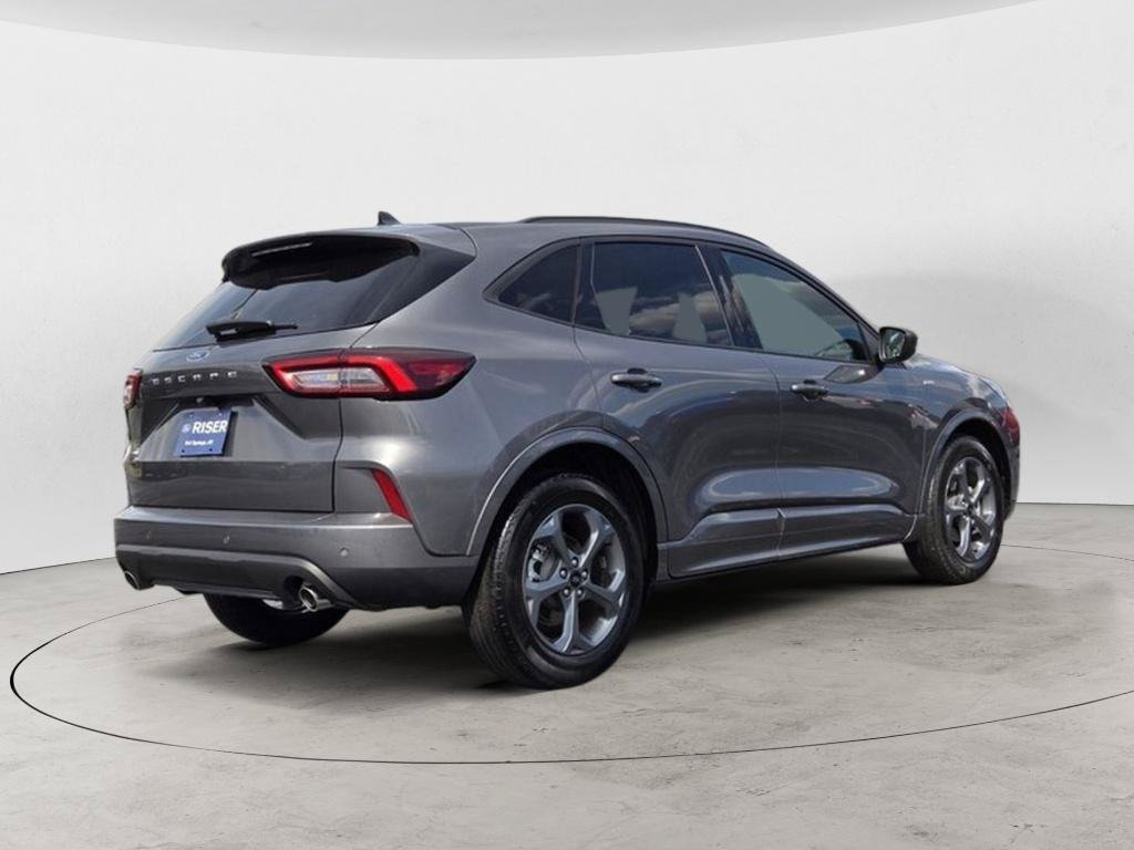 Certified 2023 Ford Escape ST-Line w/ Tech Pack #1 FWD image 3