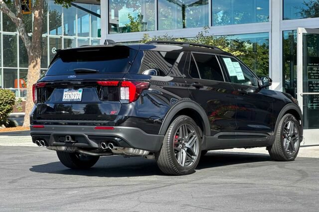 Certified 2025 Ford Explorer ST w/ Sun And Sound Package AWD/4WD image 4