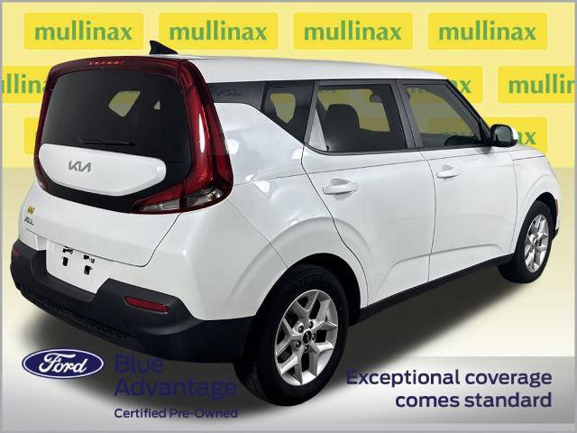 Used 2022 Kia Soul LX w/ Technology Package image 4