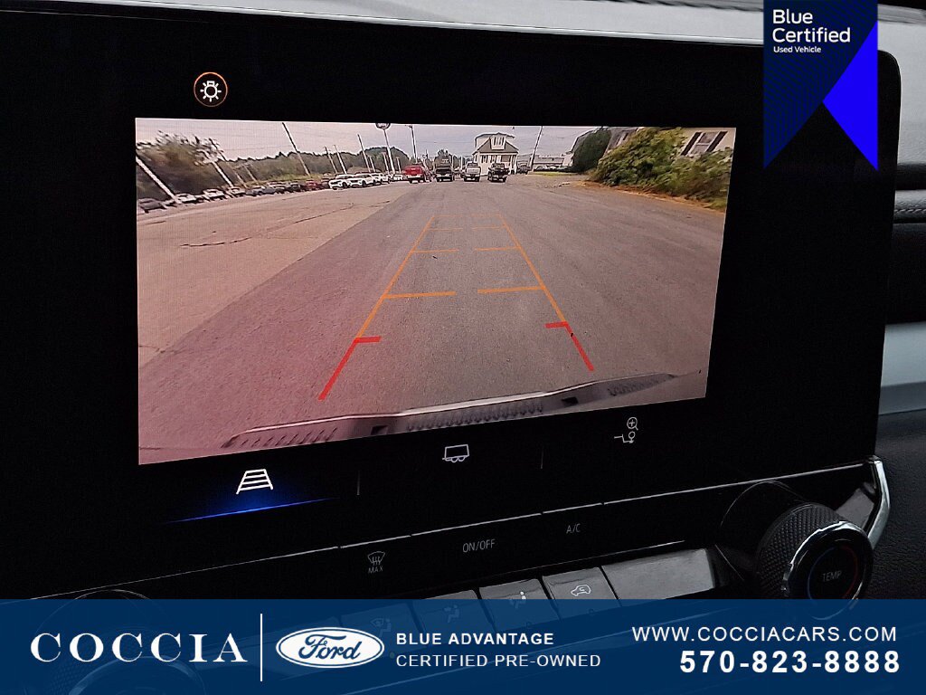 Used 2023 Chevrolet Colorado LT AWD/4WD image 19