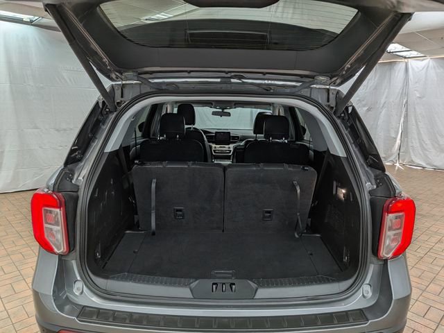 Certified 2021 Ford Explorer XLT w/ Equipment Group 202A image 21