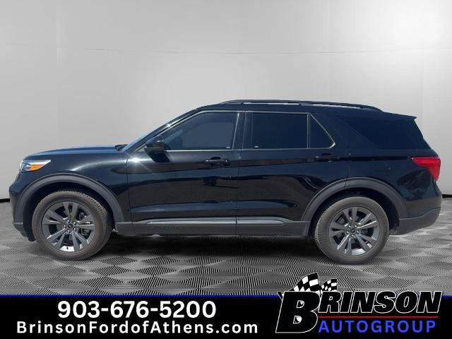 Certified 2023 Ford Explorer XLT w/ Equipment Group 202A RWD image 8