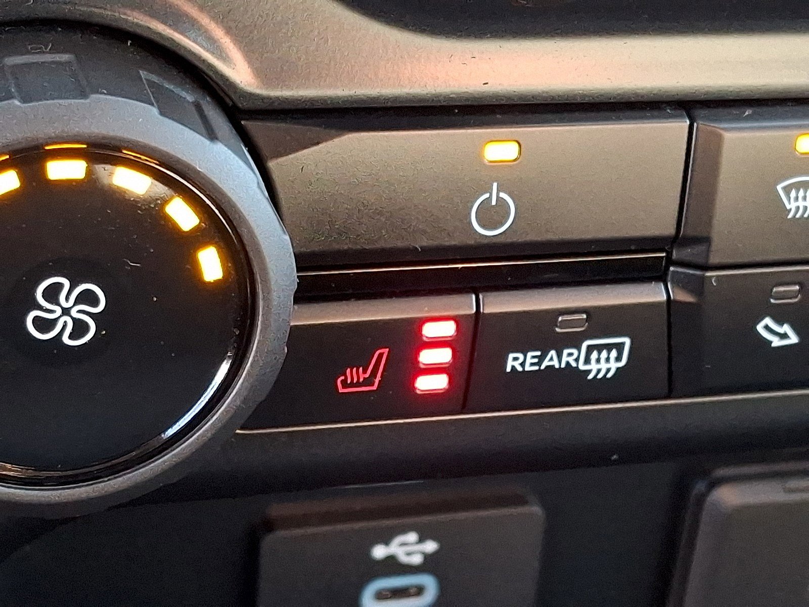 Certified 2023 Ford F250 XLT w/ Black Appearance Package image 22