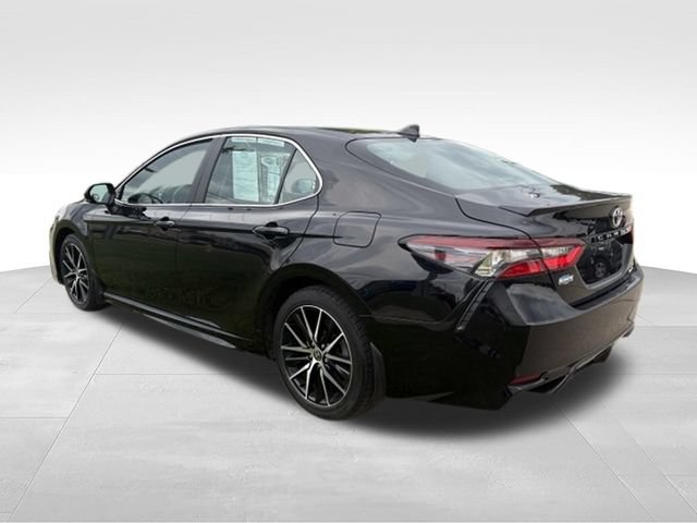 Used 2024 Toyota Camry SE AWD/4WD image 2