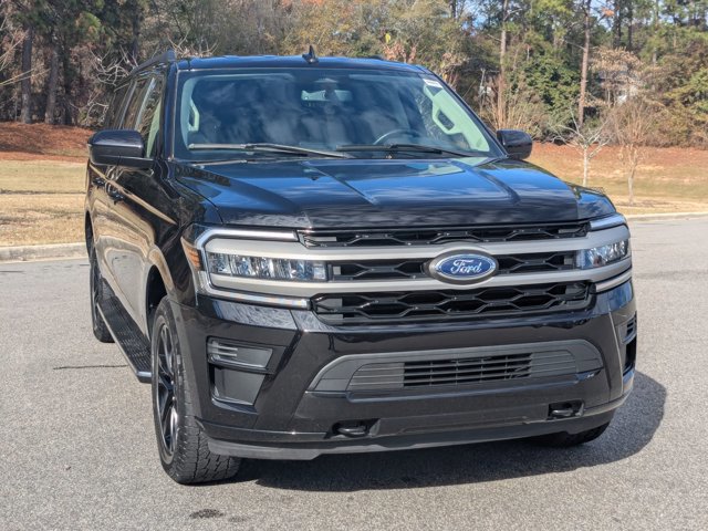 Certified 2022 Ford Expedition Max XLT image 1