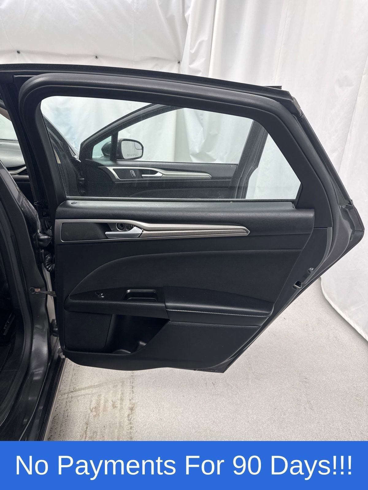 Certified 2017 Ford Fusion SE w/ Fusion SE Technology Package image 33