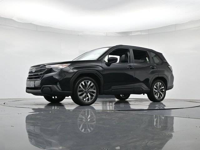 Used 2025 Subaru Forester Touring AWD/4WD image 30