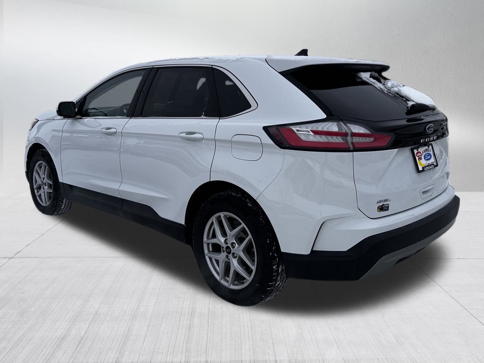 Certified 2024 Ford Edge SEL image 5