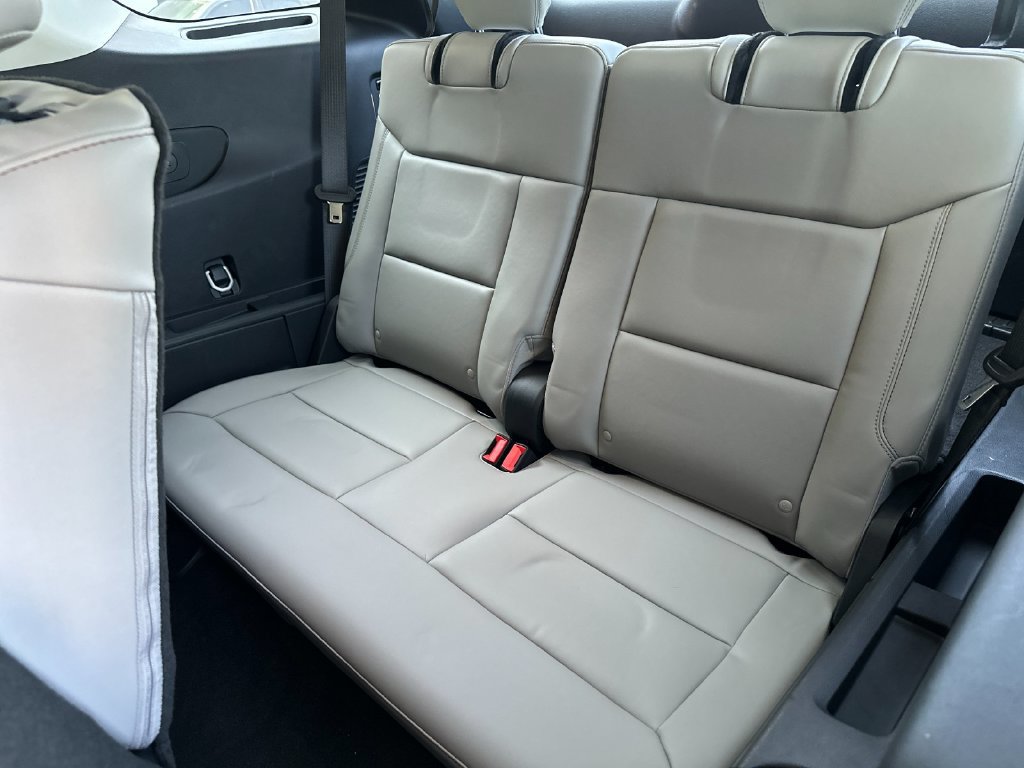 Certified 2026 Ford Explorer Active w/ Active Comfort Package RWD image 14