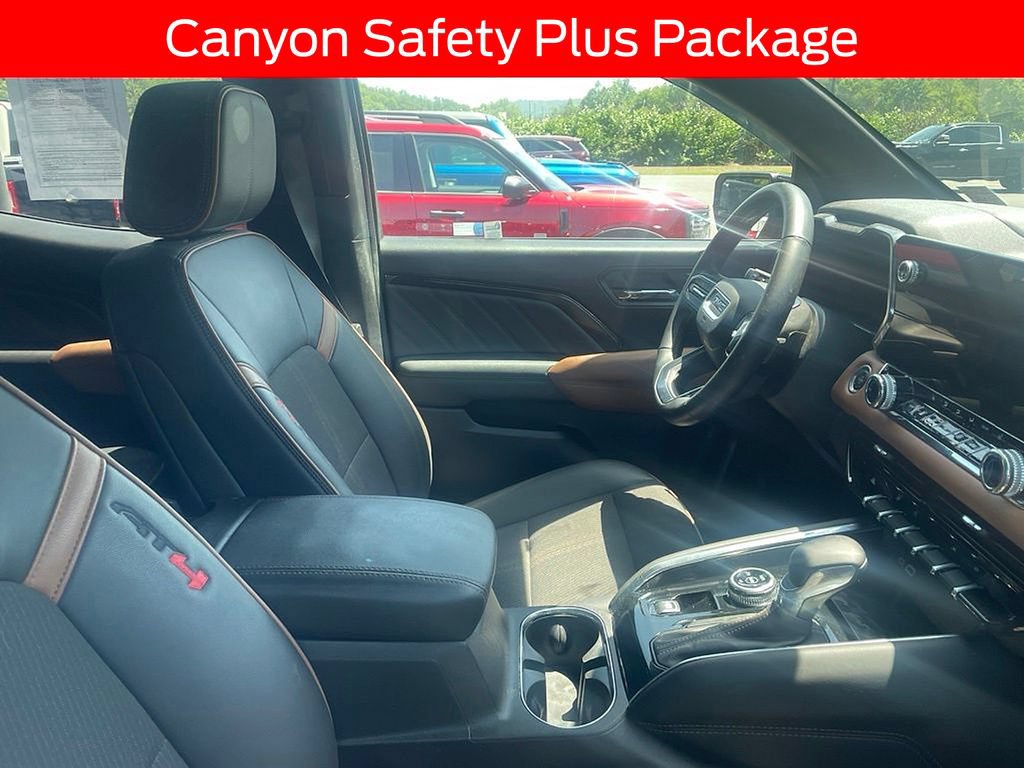 Used 2024 GMC Canyon AT4 w/ Technology Package AWD/4WD image 9