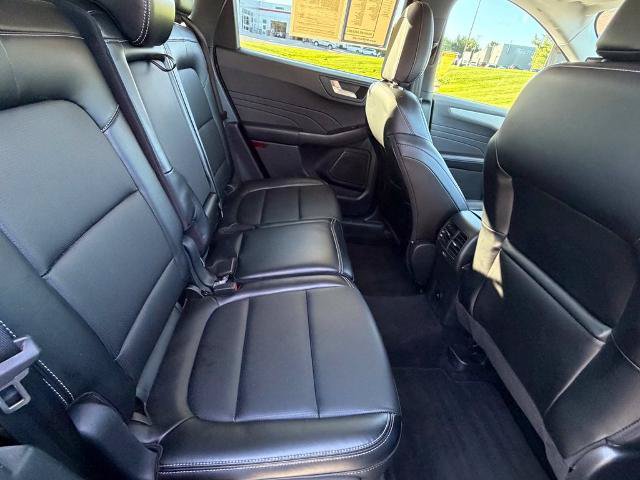 Certified 2025 Ford Escape Platinum AWD/4WD image 39