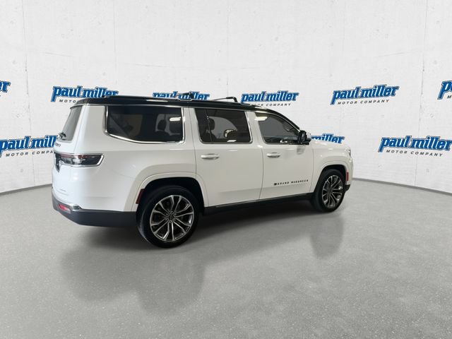 Used 2022 Jeep Grand Wagoneer Series III AWD/4WD image 11