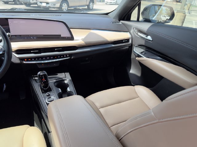 Used 2024 Cadillac XT4 Luxury FWD image 23