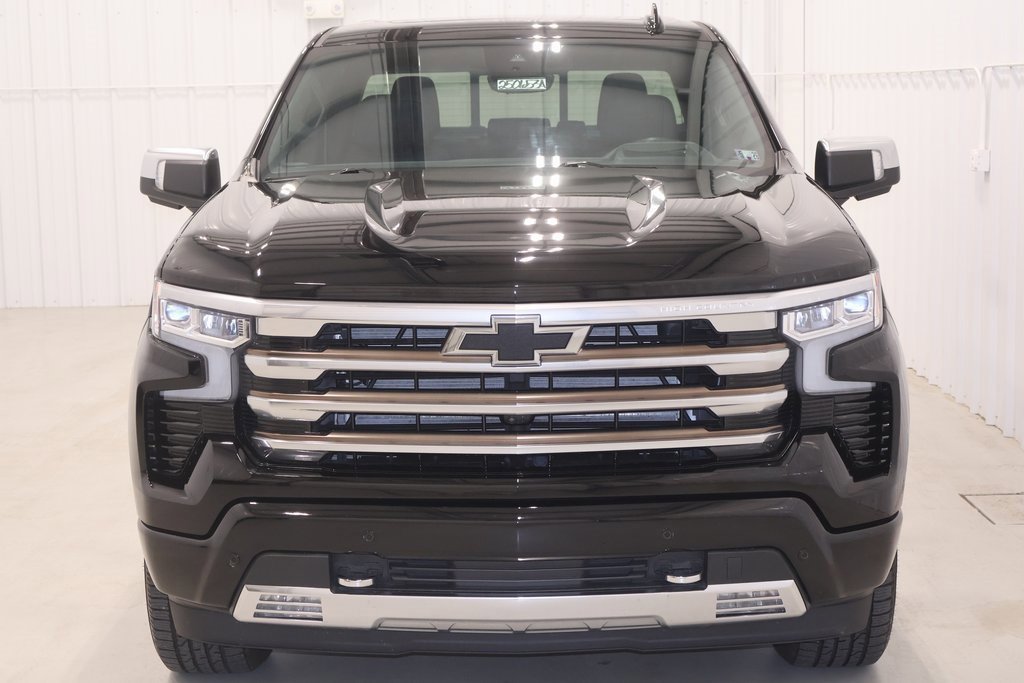 Used 2022 Chevrolet Silverado 1500 High Country w/ High Country Premium Package image 12