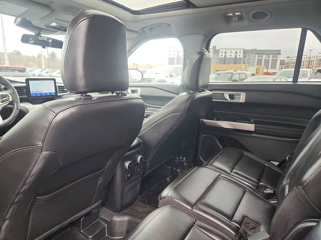 Certified 2023 Ford Explorer XLT w/ Equipment Group 202A image 24
