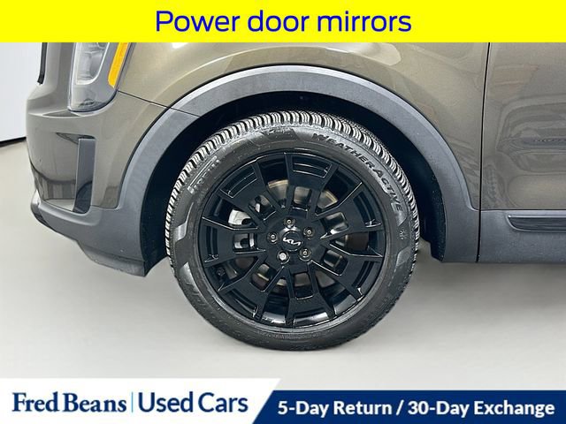 Used 2022 Kia Telluride SX w/ SX Prestige Package image 40