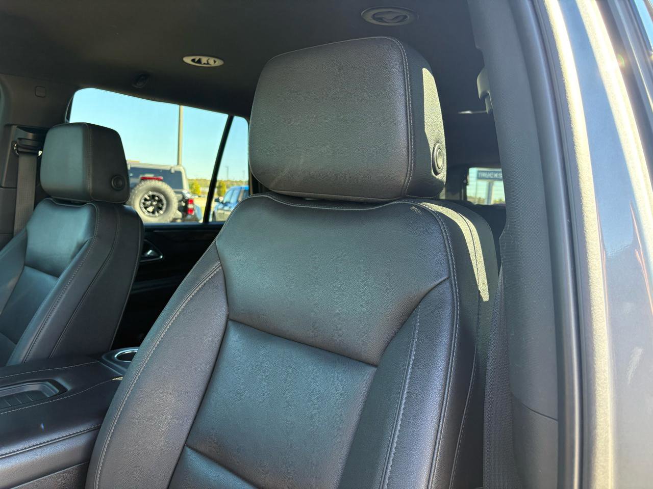 Used 2023 Chevrolet Tahoe LT w/ Luxury Package image 40