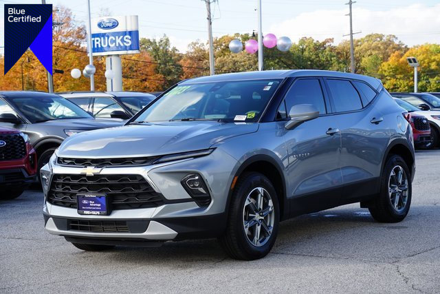 Used 2023 Chevrolet Blazer LT image 1