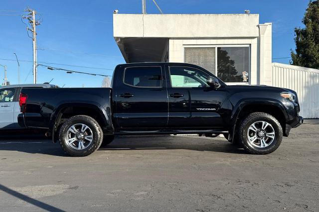 Used 2019 Toyota Tacoma TRD Sport image 23