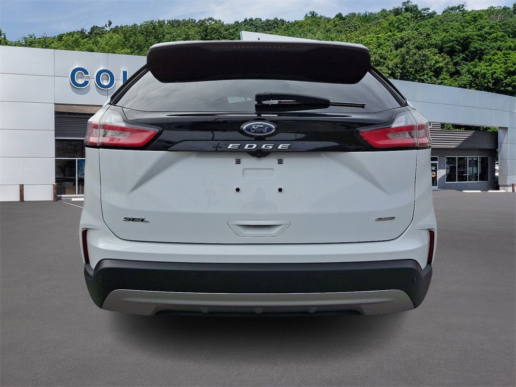 Certified 2022 Ford Edge SEL image 3