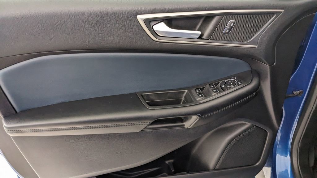 Certified 2022 Ford Edge SEL w/ Sport Appearance Package AWD/4WD image 25