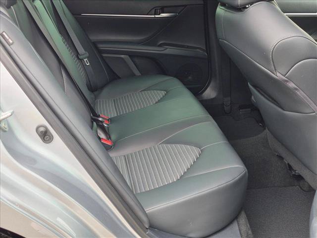 Used 2022 Toyota Camry SE w/ Audio Upgrade Package FWD image 18