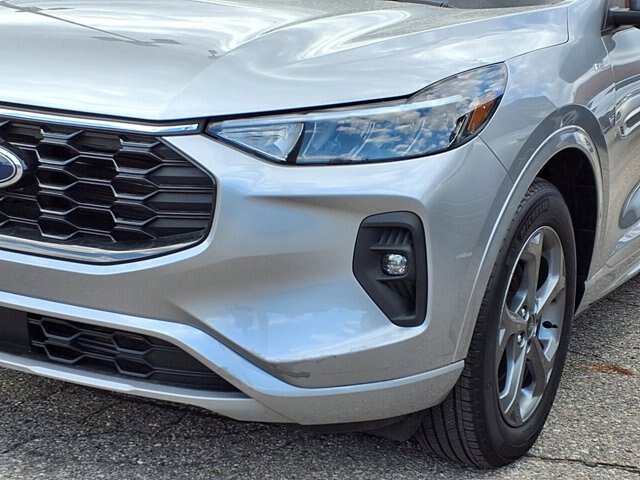 Certified 2024 Ford Escape ST-Line Select w/ Tech Pack #1 AWD/4WD image 27