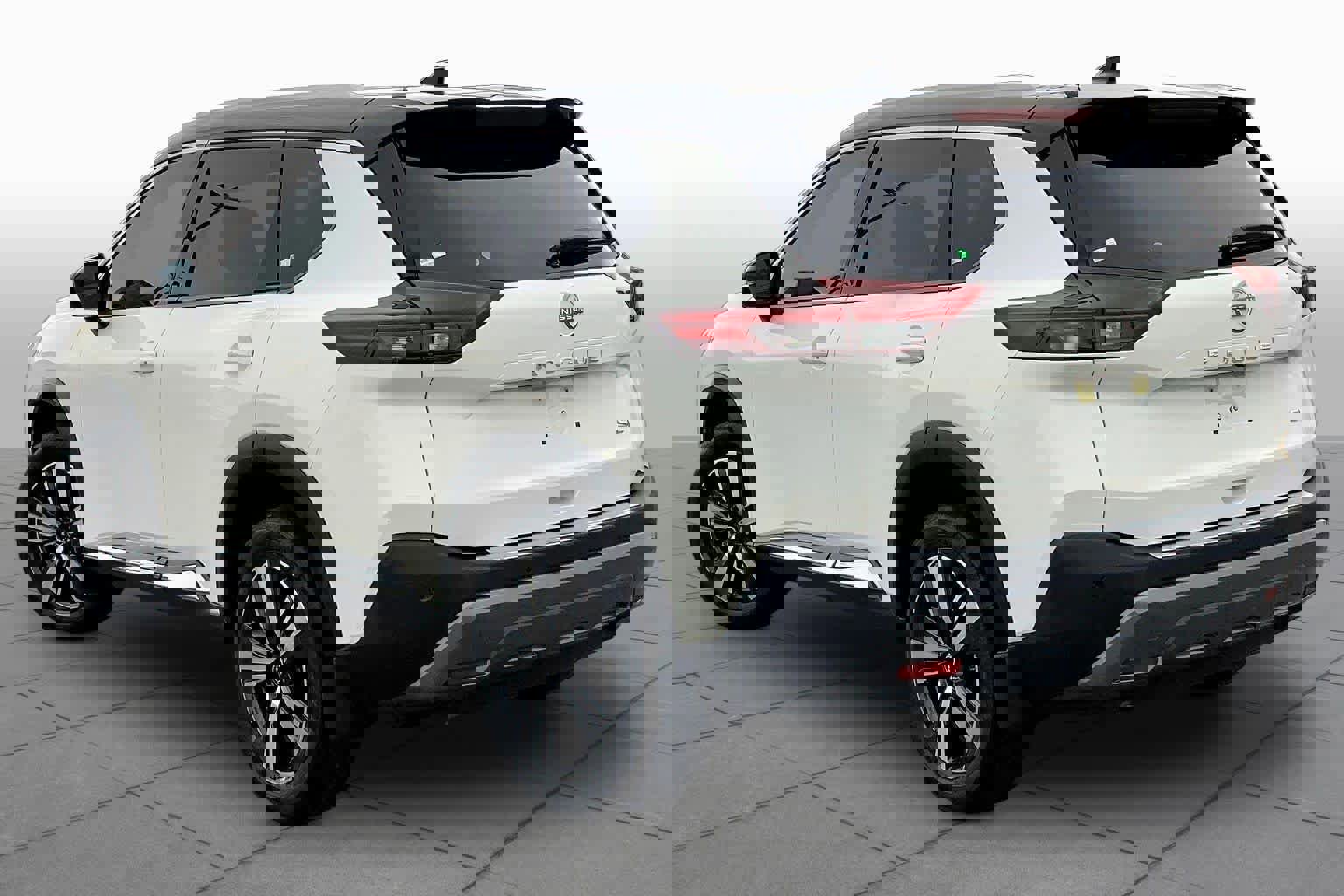 Used 2023 Nissan Rogue SL image 4