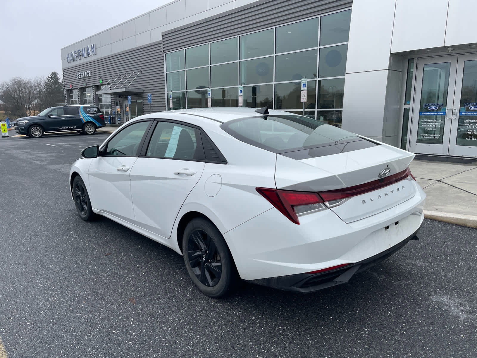 Used 2021 Hyundai Elantra SEL image 3