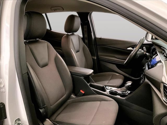Used 2022 Buick Encore GX Select w/ Sport Touring Package FWD image 7